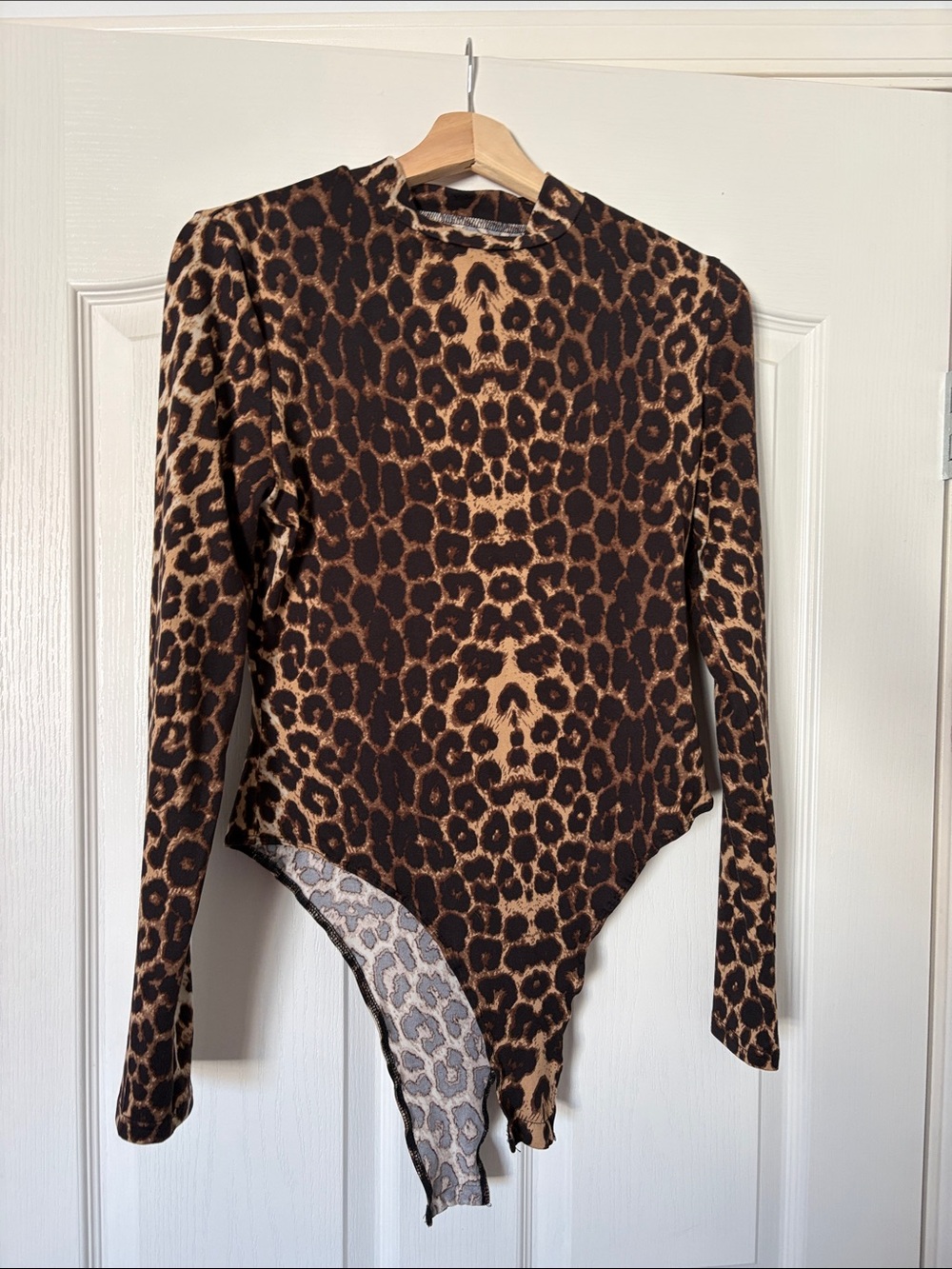 SHEIN Brown Leopard Print Long Sleeve Bodysuit